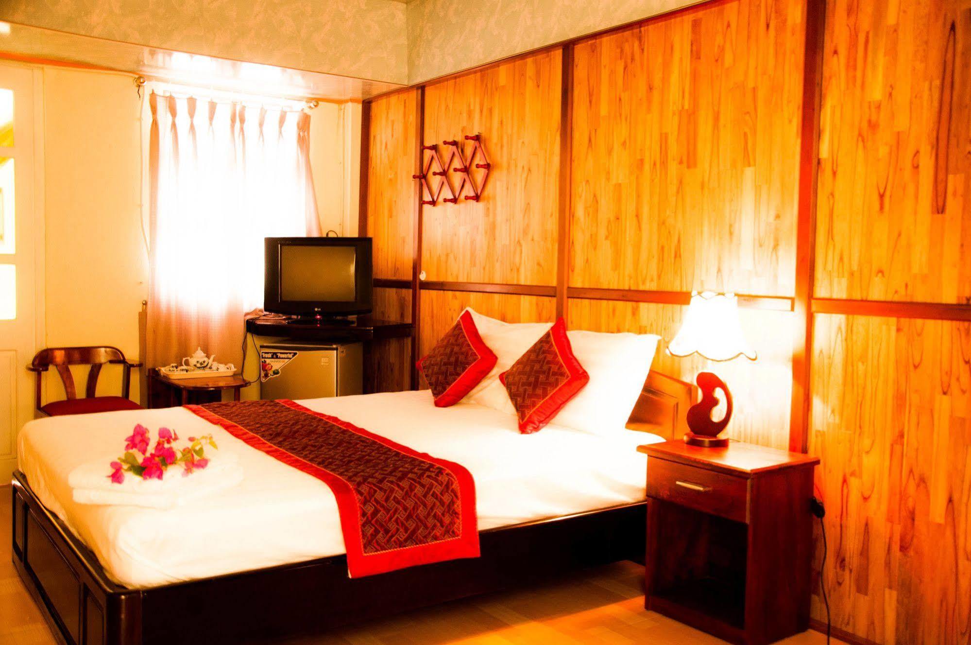 Memories Homestay ฮอยอัน ภายนอก รูปภาพ